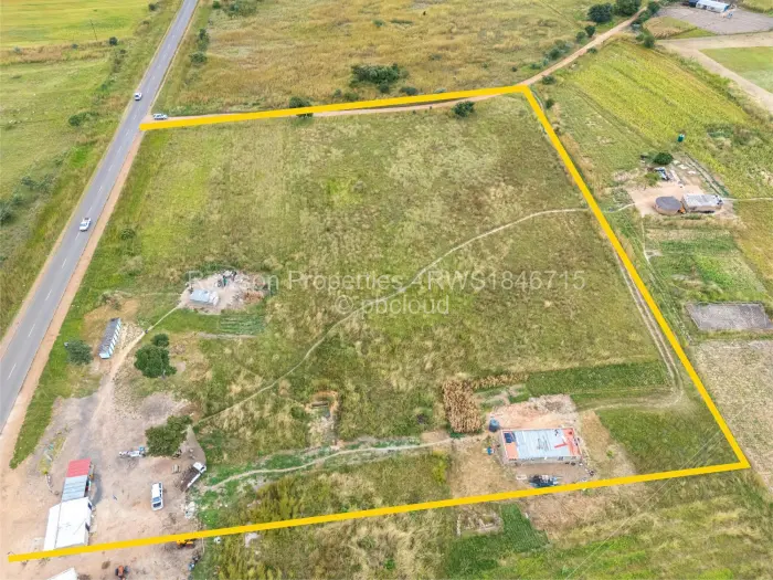 Commercial Stand for Sale in Norton, Norton