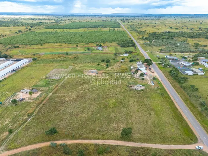 Commercial Stand for Sale in Norton, Norton