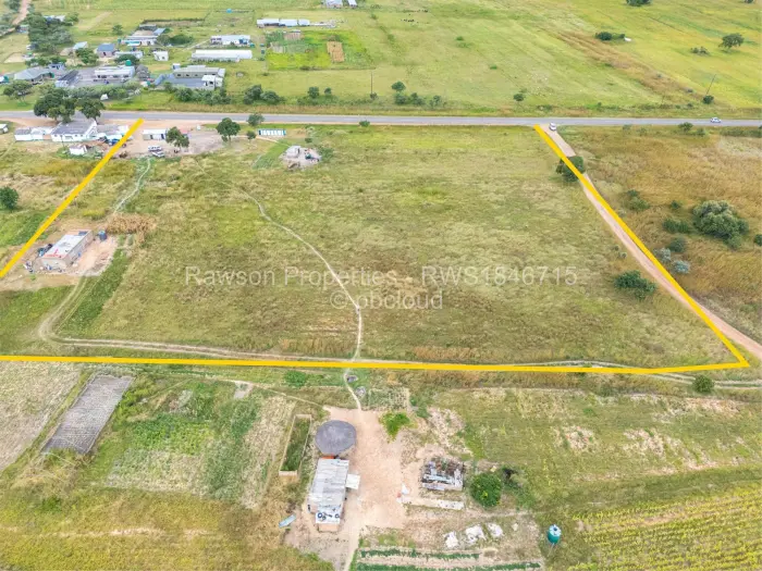 Commercial Stand for Sale in Norton, Norton