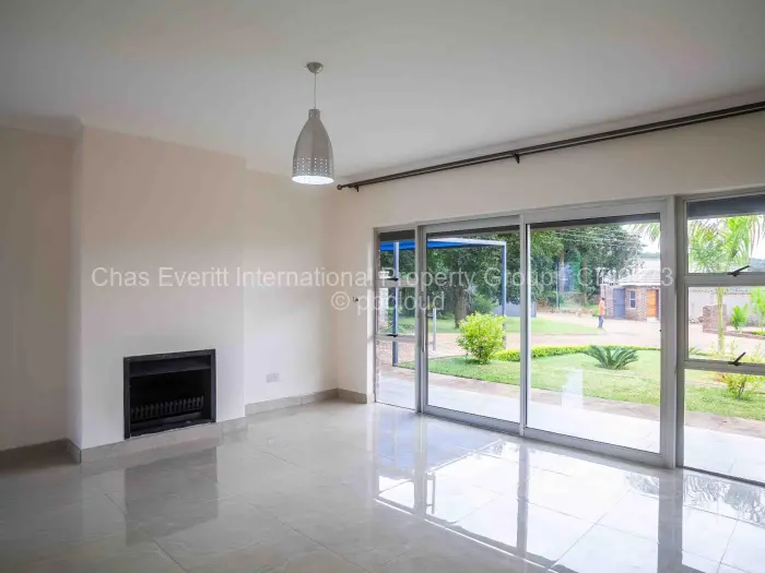 Townhouse/Cluster to Rent in Borrowdale, Harare