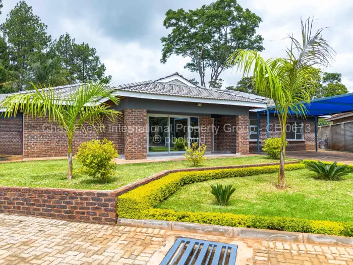 Townhouse/Cluster to Rent in Borrowdale, Harare