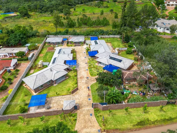 Townhouse/Cluster to Rent in Borrowdale, Harare