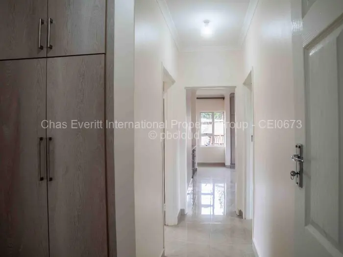 Townhouse/Cluster to Rent in Borrowdale, Harare