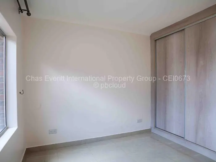 Townhouse/Cluster to Rent in Borrowdale, Harare