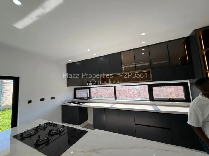 Townhouse/Cluster for Sale in Haydon Park, Mazowe