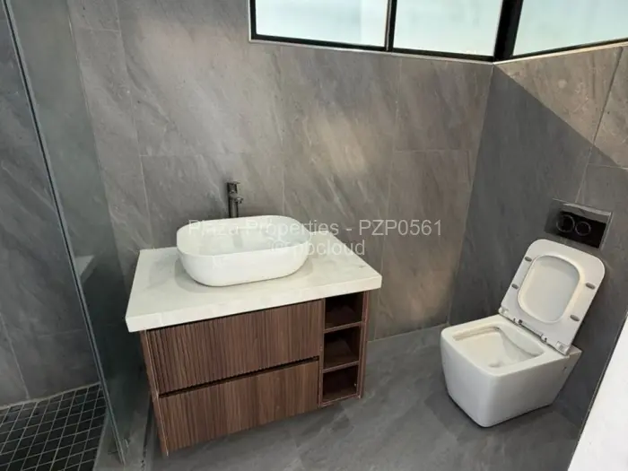 Townhouse/Cluster for Sale in Haydon Park, Mazowe