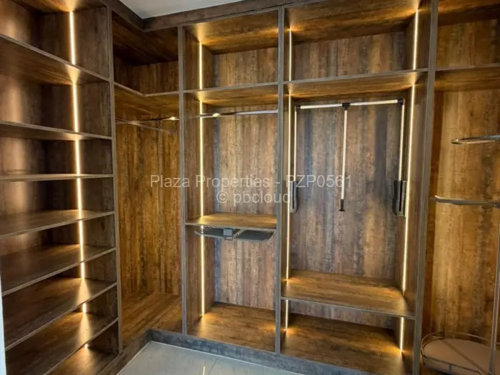 Townhouse/Cluster for Sale in Haydon Park, Mazowe