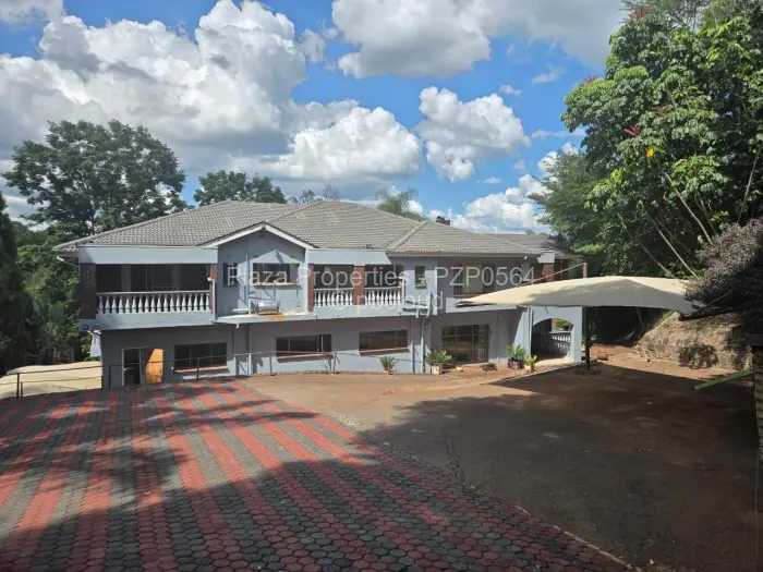 7 Bedroom House for Sale in Borrowdale, Harare