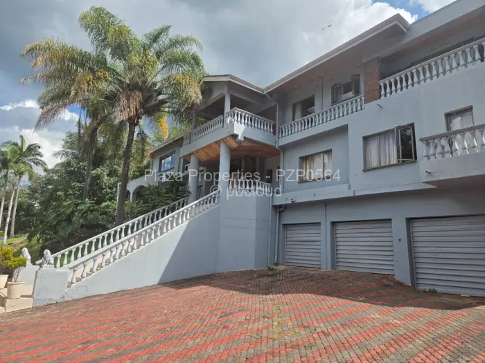 7 Bedroom House for Sale in Borrowdale, Harare