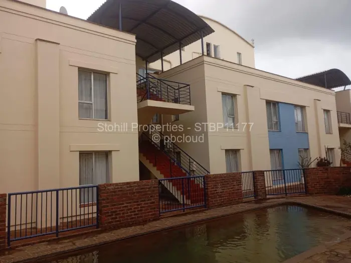 2 Bedroom House to Rent in Avenues