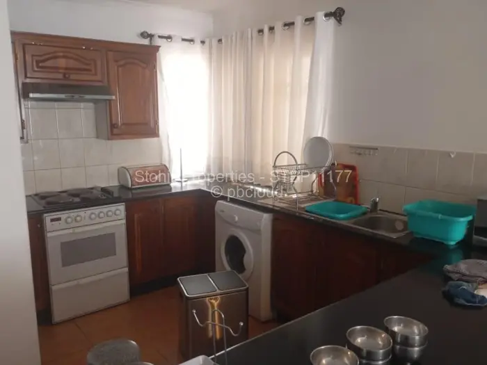 2 Bedroom House to Rent in Avenues