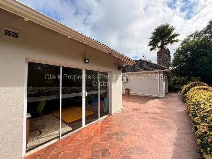 Office to Rent in Highlands