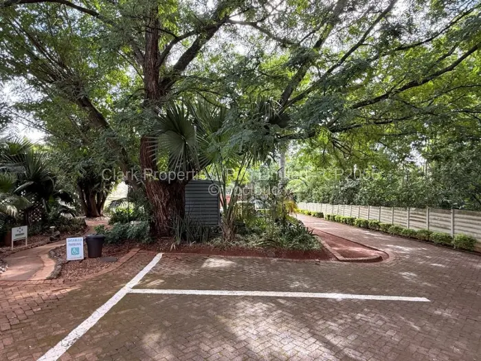 Office to Rent in Highlands