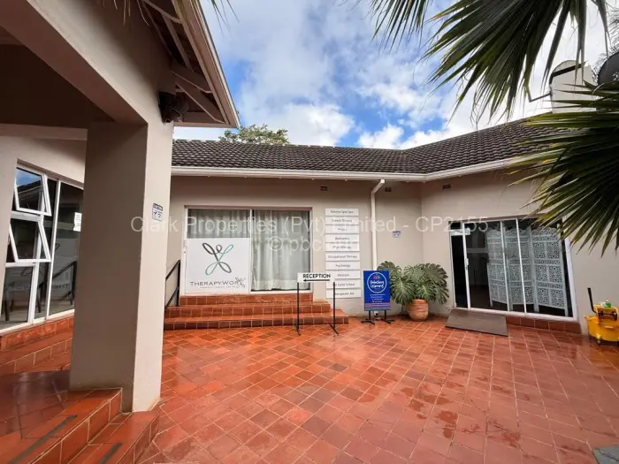 Office to Rent in Highlands