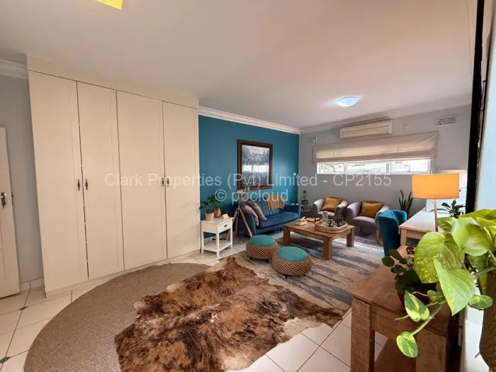 Office to Rent in Highlands