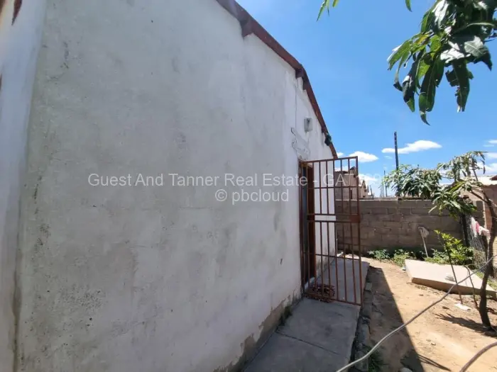 House for Sale in Cowdray Park, Bulawayo