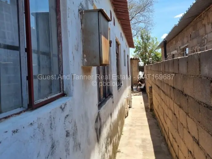 House for Sale in Cowdray Park, Bulawayo
