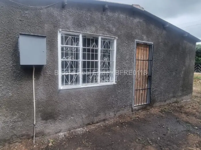2 Bedroom House to Rent in Mufakose, Harare