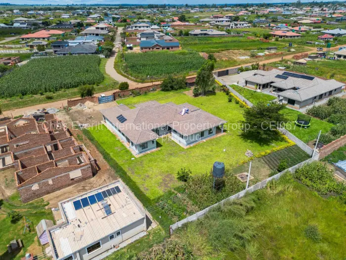 5 Bedroom House for Sale in Mount Hampden, Harare