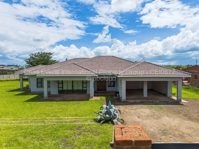 5 Bedroom House for Sale in Mount Hampden, Harare