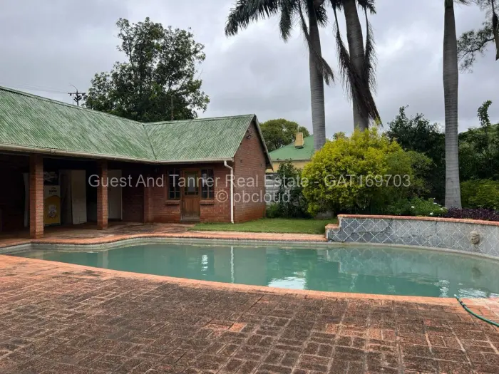 Flat/Apartment for Sale in Suburbs, Bulawayo