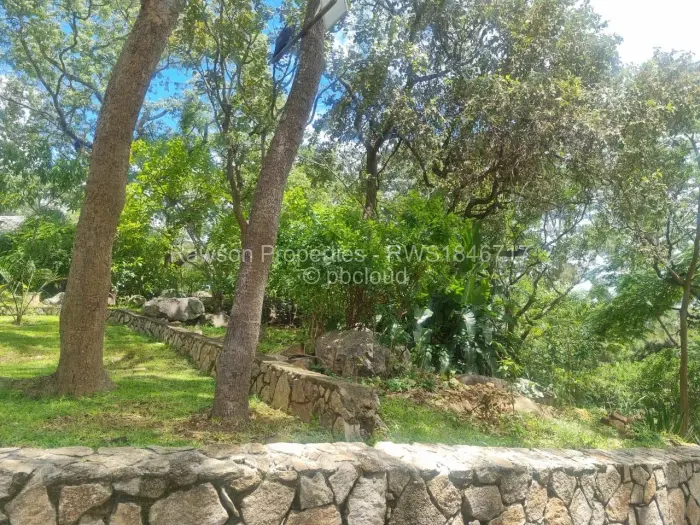 6 Bedroom House for Sale in Glen Lorne, Harare