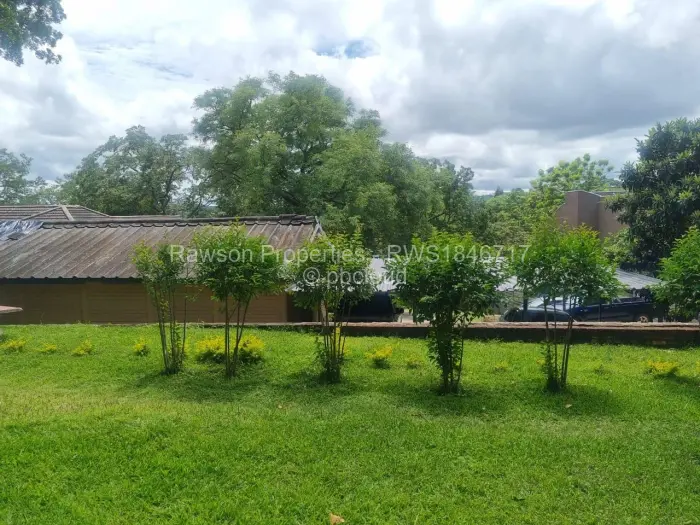 6 Bedroom House for Sale in Glen Lorne, Harare