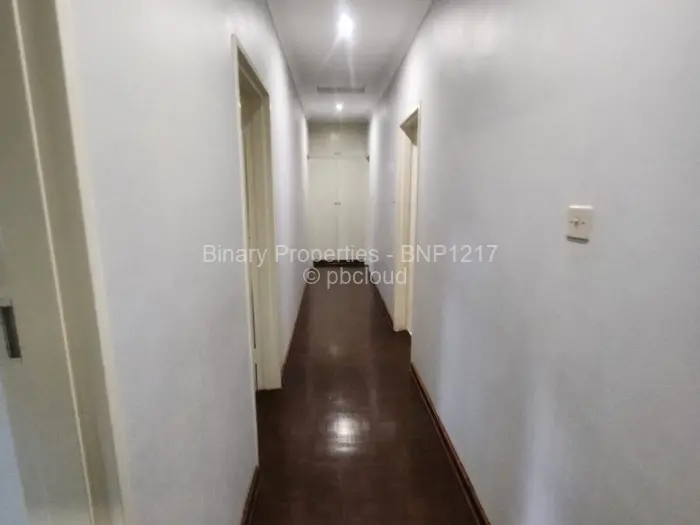 4 Bedroom House to Rent in Greendale North