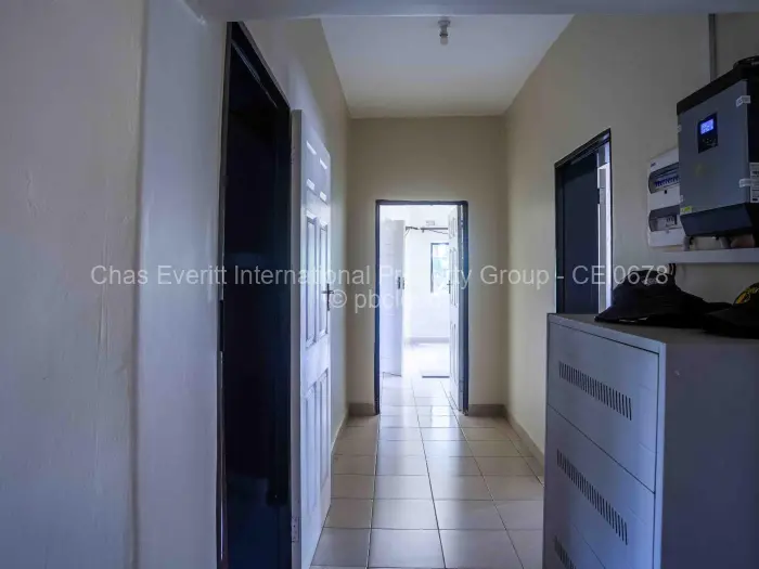 Flat/Apartment for Sale in Emerald Hill, Harare