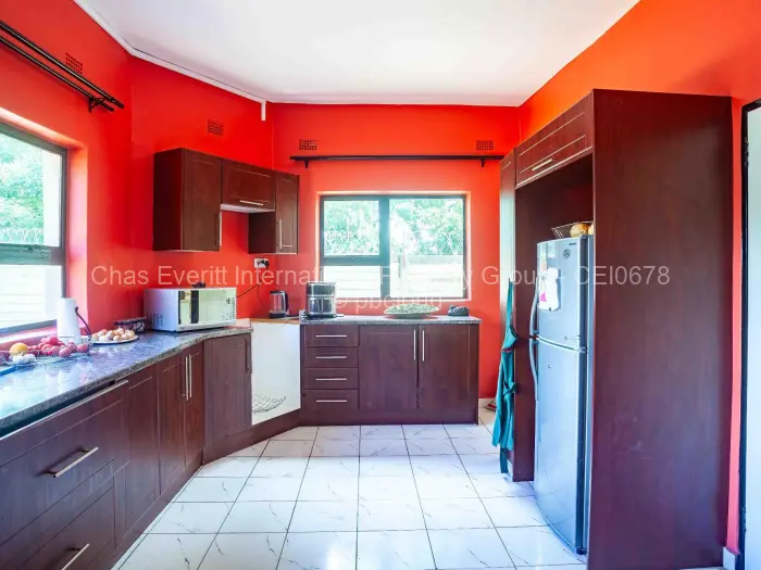 Flat/Apartment for Sale in Emerald Hill, Harare