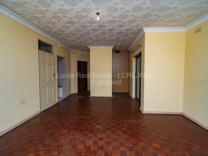 5 Bedroom House for Sale in Borrowdale, Harare