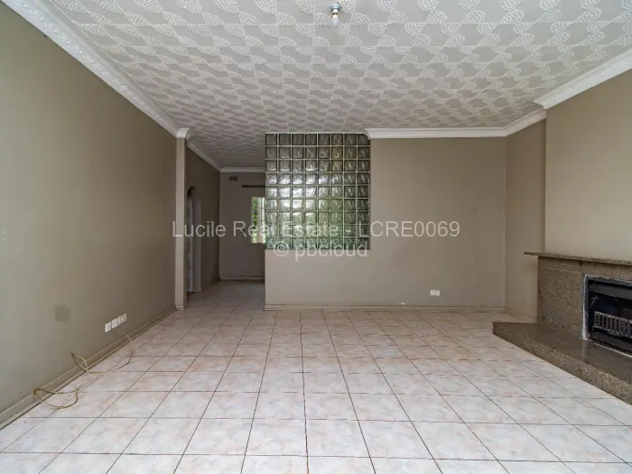 5 Bedroom House for Sale in Borrowdale, Harare