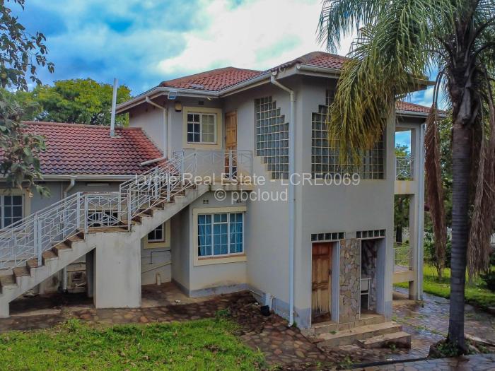 5 Bedroom House for Sale in Borrowdale, Harare