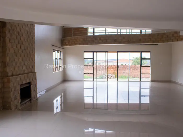 6 Bedroom House for Sale in Gletwin Park, Harare