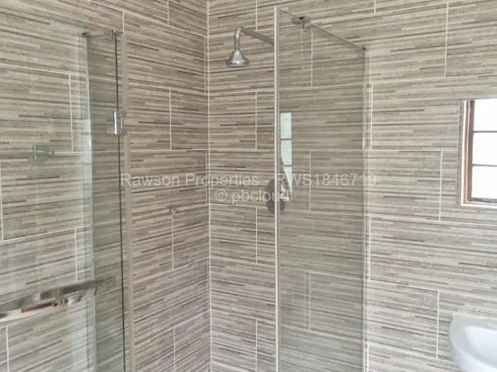 6 Bedroom House for Sale in Murambi, Mutare