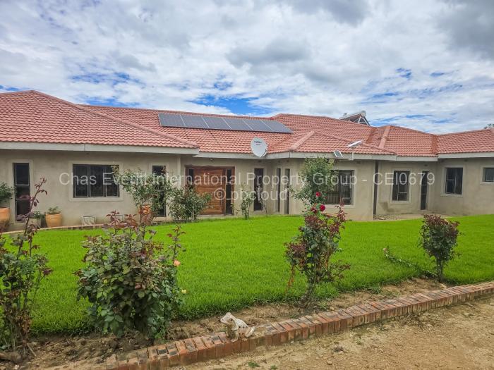 5 Bedroom House for Sale in Claremont, Bulawayo