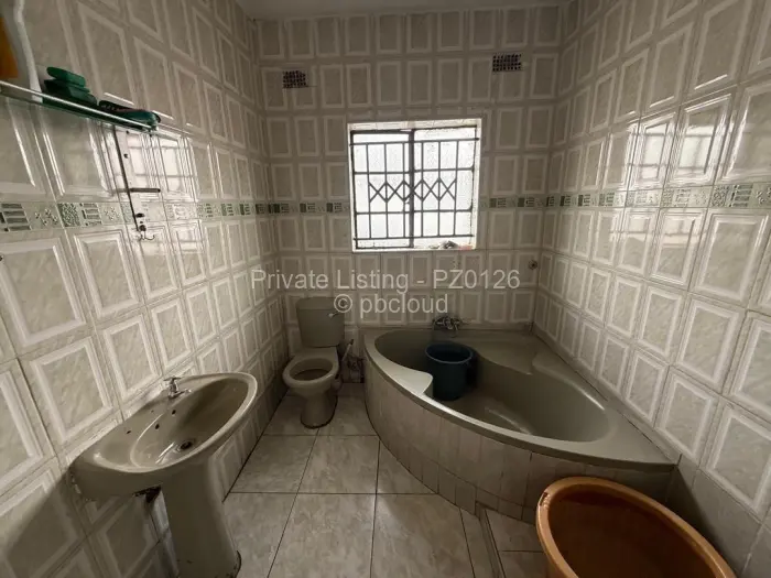 3 Bedroom House for Sale in Waterfalls, Harare