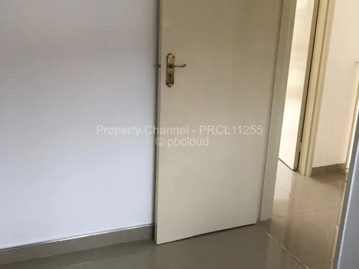 Flat/Apartment to Rent in Avondale