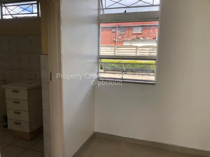 Flat/Apartment to Rent in Avondale