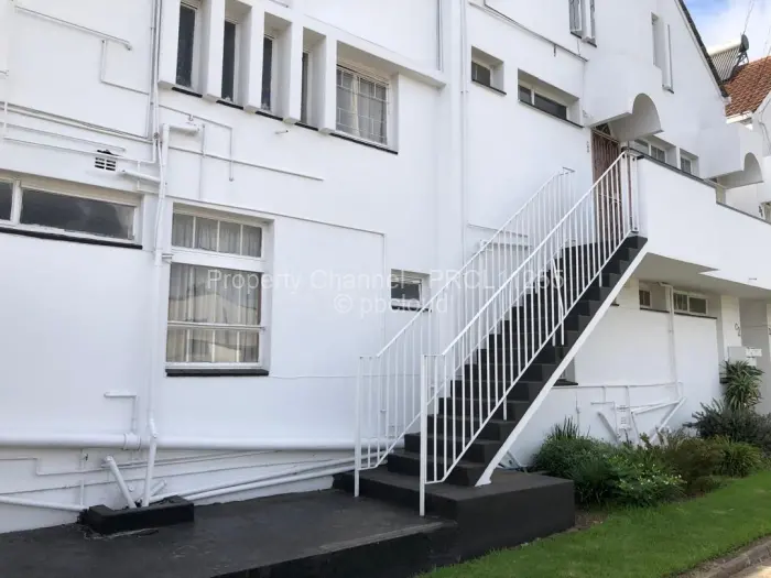 Flat/Apartment to Rent in Avondale