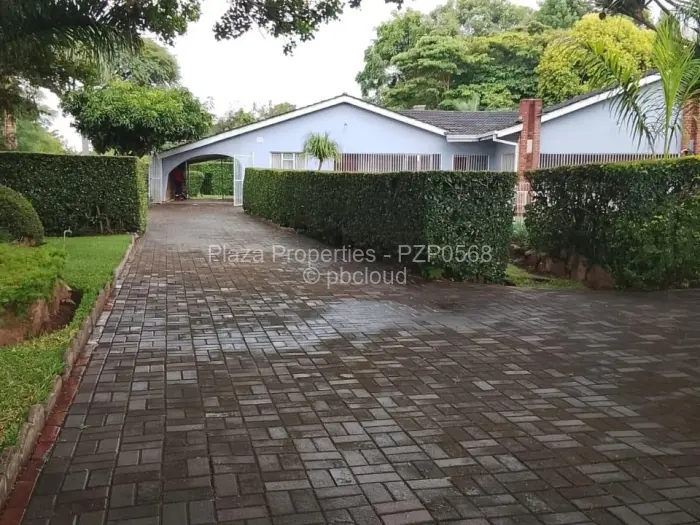 5 Bedroom House to Rent in Bluff Hill, Harare