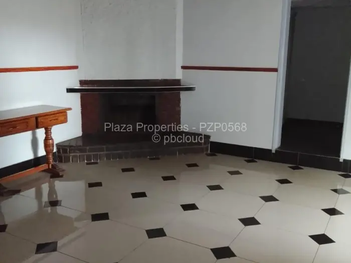 5 Bedroom House to Rent in Bluff Hill, Harare