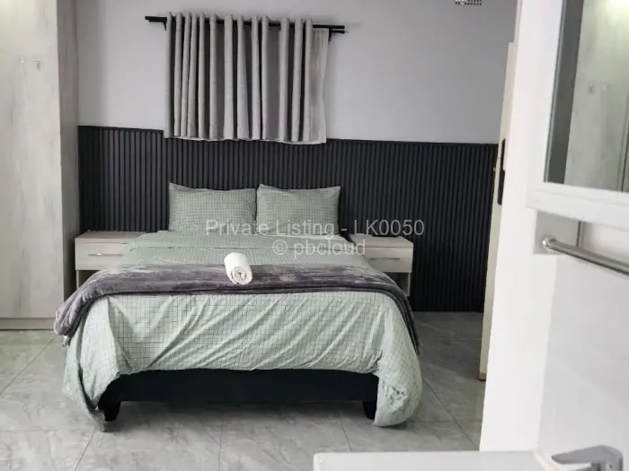 7 Bedroom House to Rent in Highlands, Harare