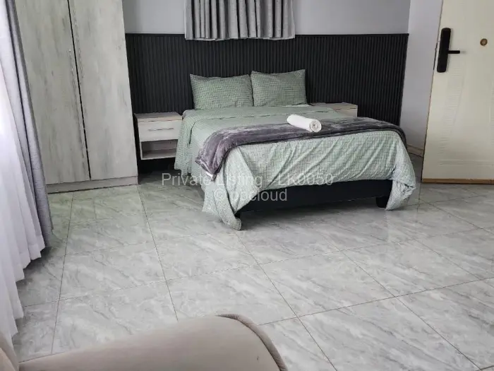 7 Bedroom House to Rent in Highlands, Harare