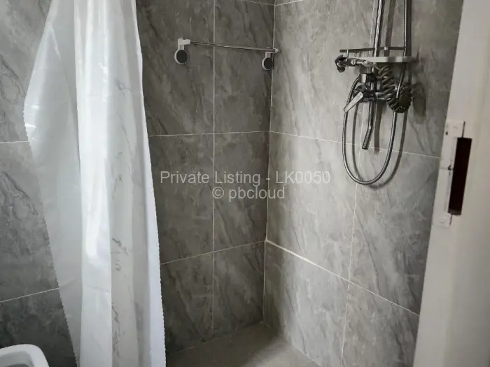 7 Bedroom House to Rent in Highlands, Harare