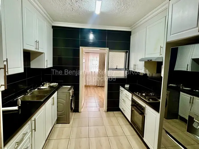 Townhouse/Cluster to Rent in Avondale