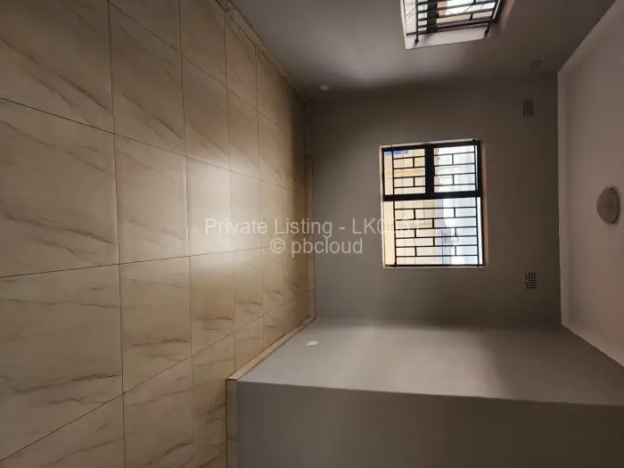 6 Bedroom House to Rent in Mount Pleasant Heights, Harare