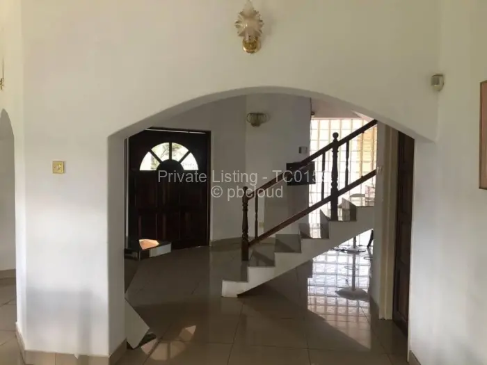 6 Bedroom House to Rent in Borrowdale West, Harare