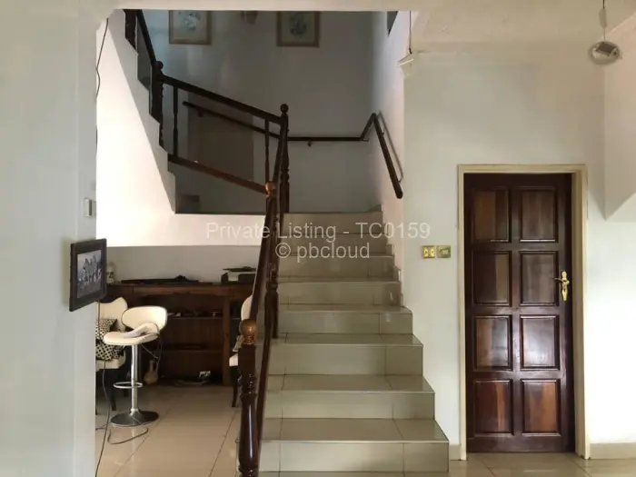 6 Bedroom House to Rent in Borrowdale West, Harare