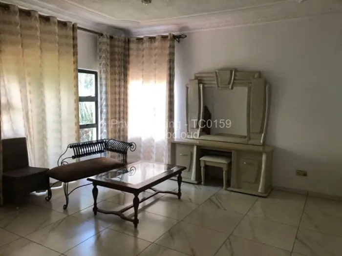 6 Bedroom House to Rent in Borrowdale West, Harare